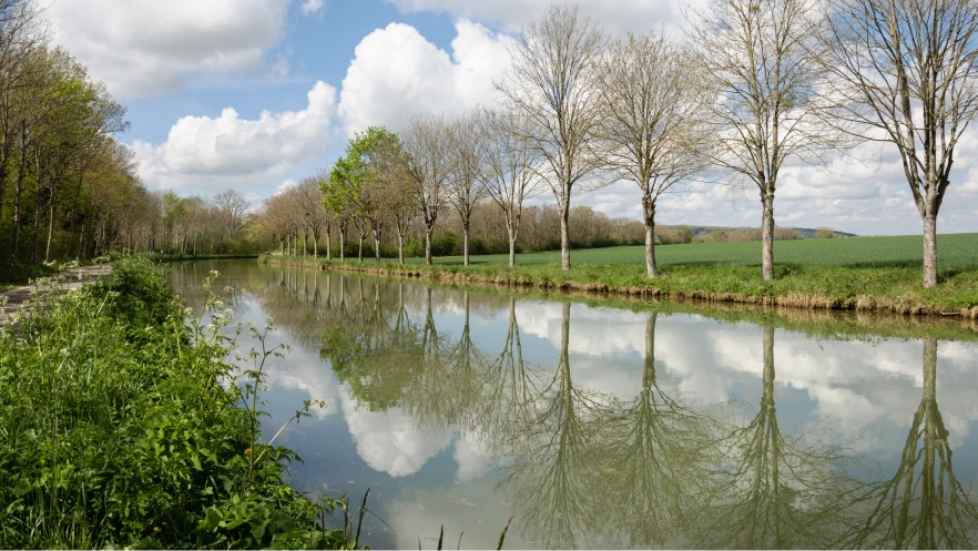 Canal de Bourgogne à Chassignelles