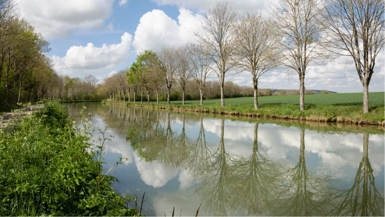 Canal de Bourgogne à Chassignelles